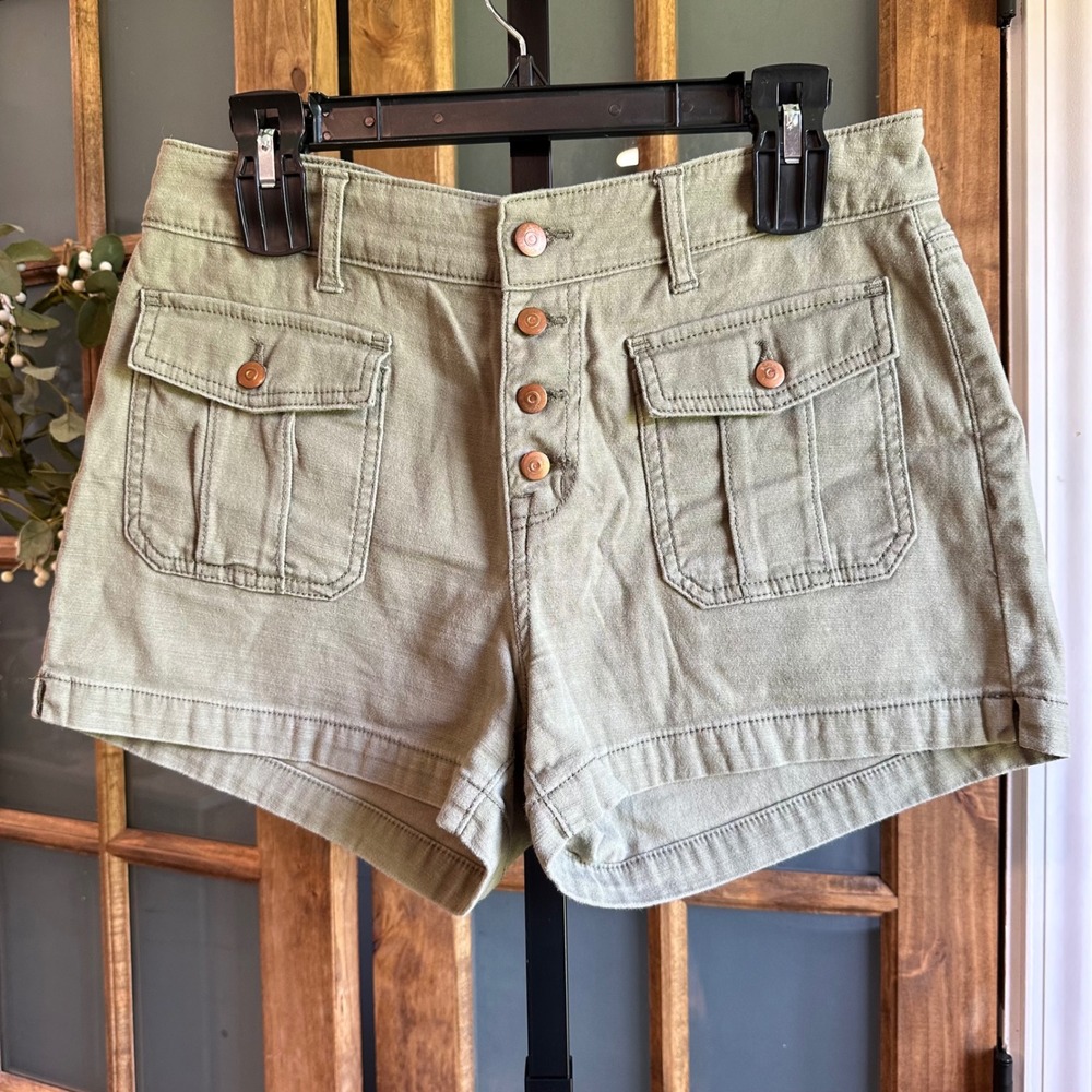 NoBo Patch Pocket Shorts Womens 11 Green Mid Rise Button Fly Cargo Utility